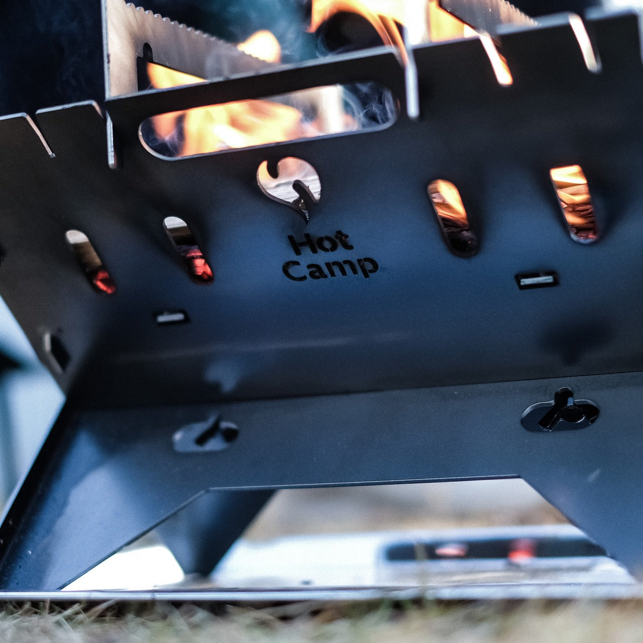 Portable Fire Pit Stand – Yanko Design Select