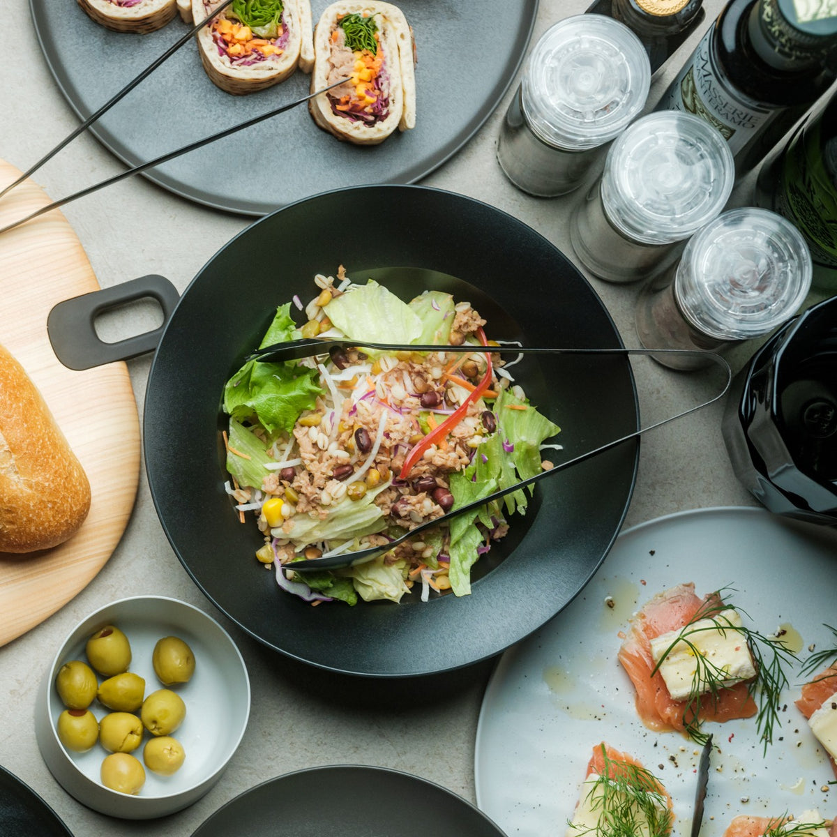 Obsidian Black Salad & Serve Tongs