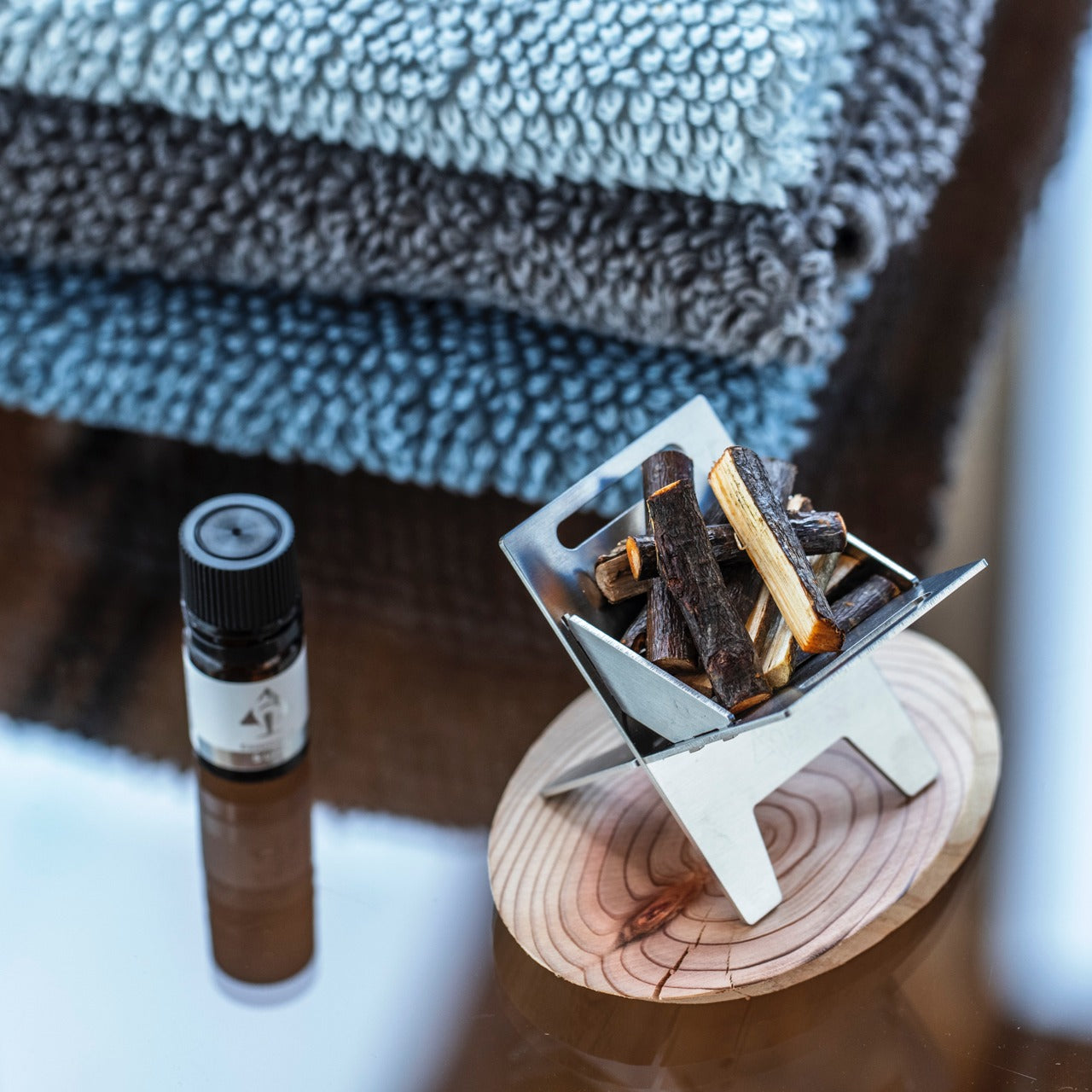 Miniature Bonfire Wood Diffuser Set – Yanko Design Select